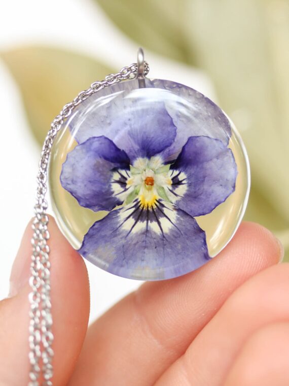February Birth Flower Necklace with Pressed Flower in Resin