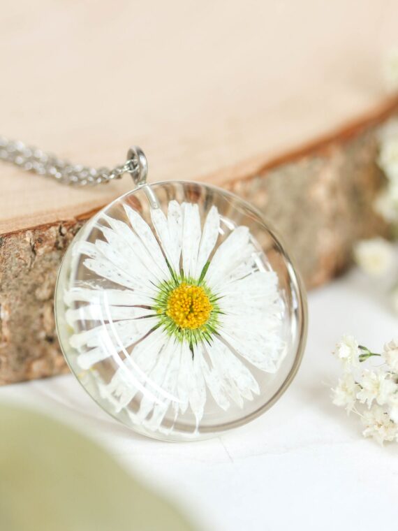 April Birth Flower Necklace with Real Daisy in Eco Friendly Resin