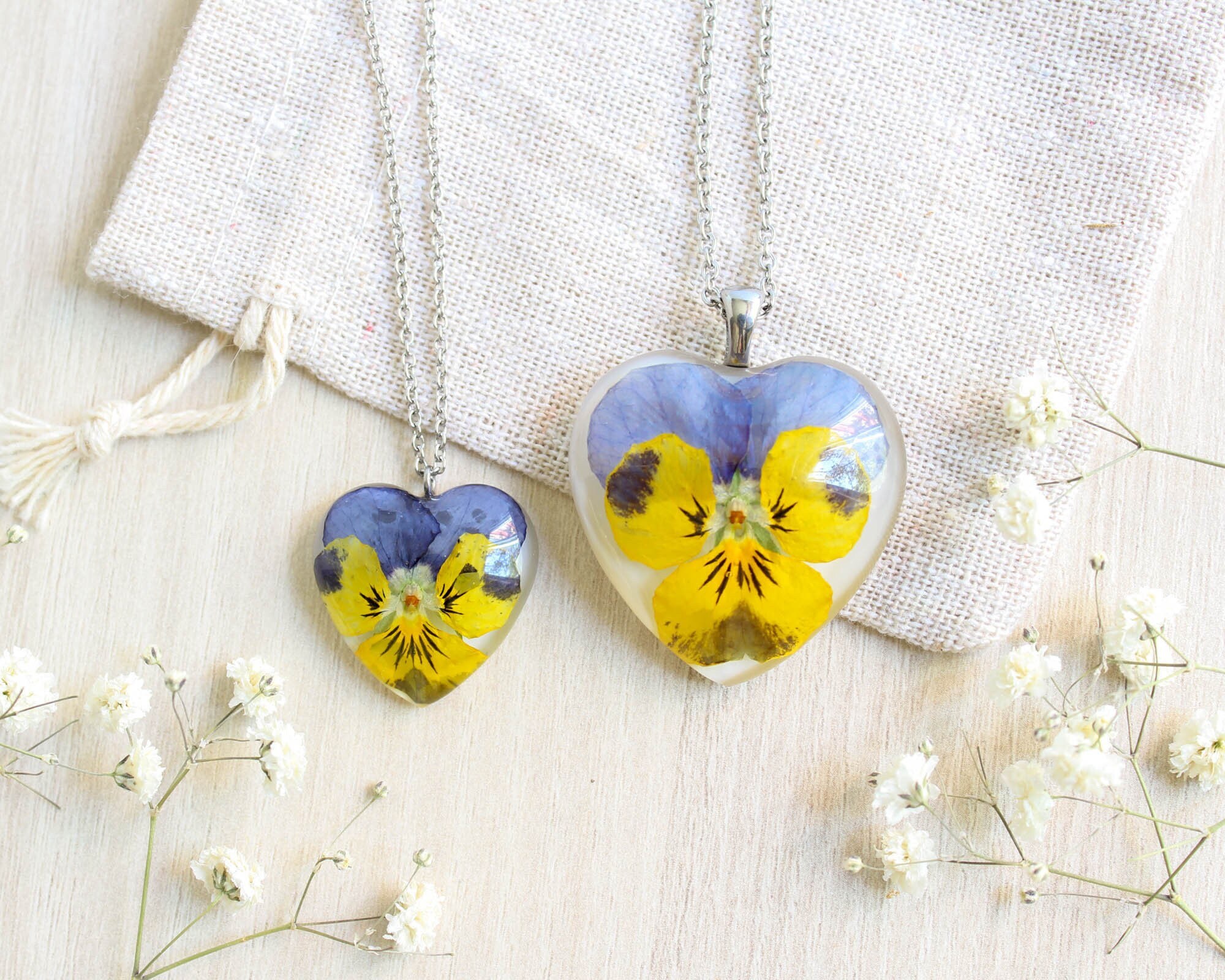Buy Outgeek Pressed Flower Necklace Creative Flower Pendant Necklace Resin Necklace  Pressed Flower Necklaces Flower at Amazon.in