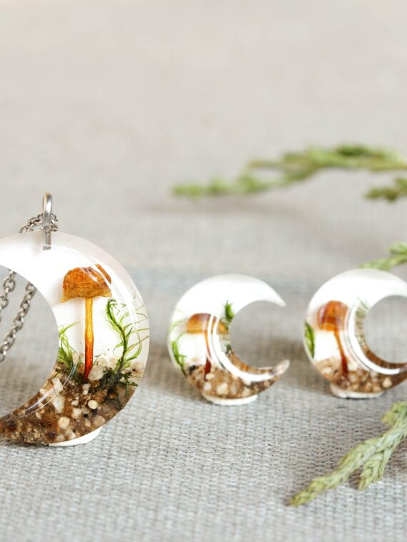 Real Mushroom Terrarium Moon Necklace, Nature Inspired Gift Idea