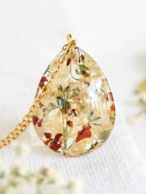 Memorial Flower Keepsake Necklace – Custom Jewelry Made with Your Funeral Flowers