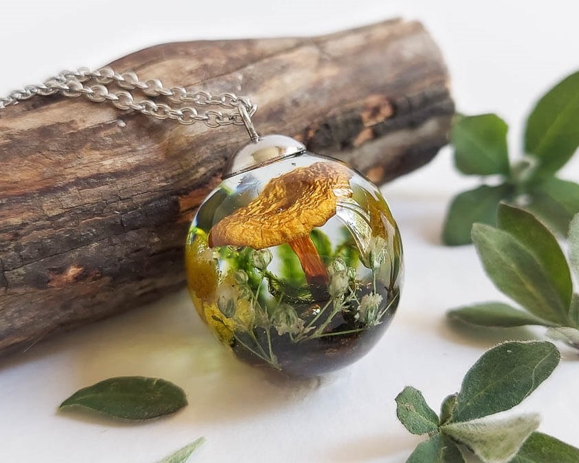 Garden Mushroom Necklace with Real Plants - Gifts for Gardeners