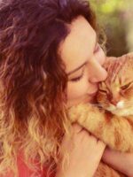 Heart-Shaped Pet Hair Necklace with Real Rosebuds – A Unique Memorial Keepsake