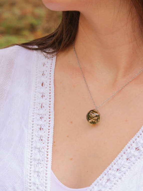 Botanical necklace, Real plant necklace, Moss jewelry, Nature inspired gifts, Terrarium necklace, Woodland necklace, Gift for him or her
