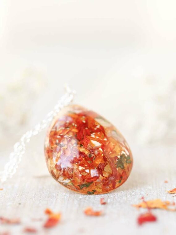 Wedding Bouquet Necklace – Personalized Jewelry with Your Real Flowers