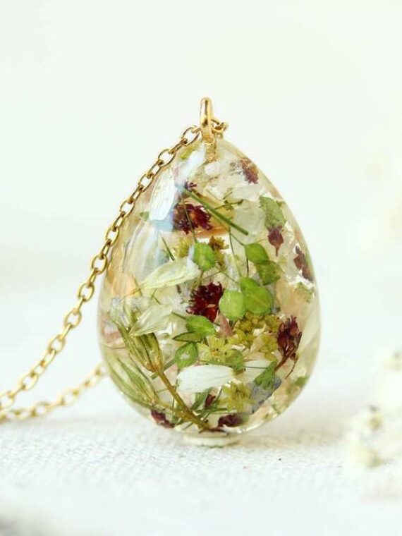 Bridal Bouquet Preservation Necklace – Custom Teardrop Pendant with Your Pressed Flowers